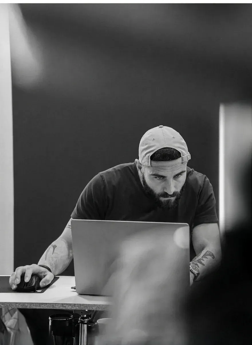 Hovhannes Hovhannisyan at work
